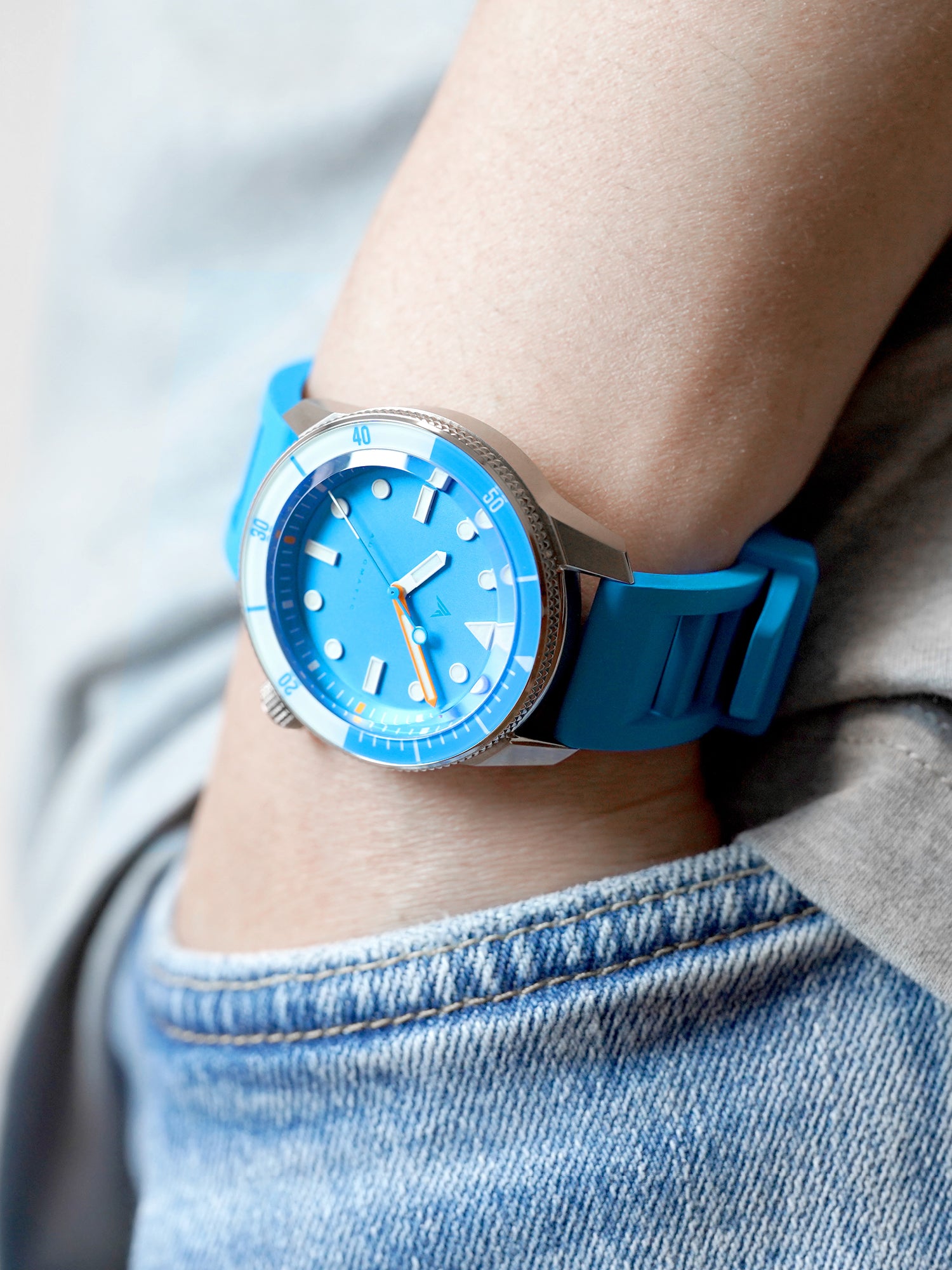 20MM VENTED RUBBER STRAP BLUE PRE-ORDER